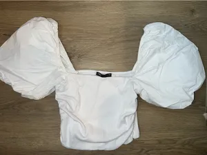 ZARA Crop Top Puff Sleeves thumbnail 4