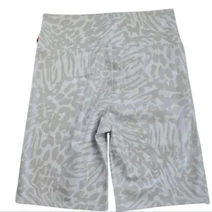 Good American NWT Essentials Leopard Foil‎ Bike Shorts Women's size 3 - Large thumbnail 4
