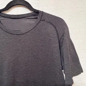 Lululemon Metal Vent Tech Short Sleeve Shirt Dark Grey Heather Womens Size S thumbnail 3