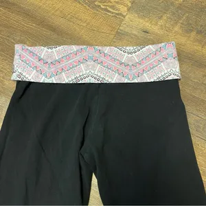 Victoria's Secret Yoga Capri Leggings Size Small Fold Over Black Pink Teal Y2K thumbnail 7