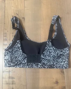 Lululemon estimated size 0 In Alignment Straight Strap Sports Bra thumbnail 2