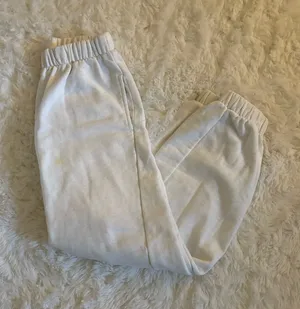 Brandy Melville Rosa Sweatpants thumbnail 1