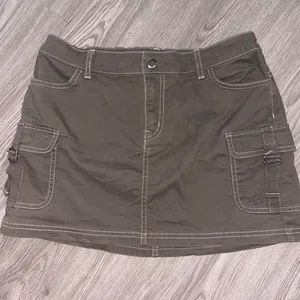 Wild Fable Dark Khaki Green Mini Cargo Skirt thumbnail 2