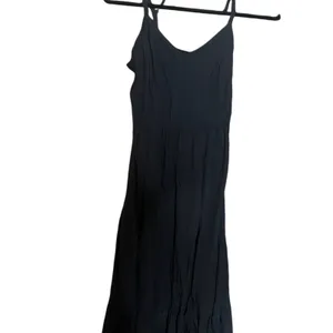 Old Navy Black Smocked Bodice Midi Dress Small Spaghetti Strap Flowy Boho thumbnail 4
