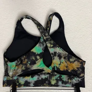 FABLETICS Tie-Dye Trip No-Bounce Sports Bra Size Large thumbnail 10