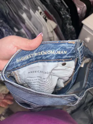 American Eagle Mom Jeans thumbnail 4