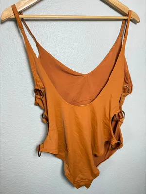 Aerie Women XL Burnt Orange O-Ring Side Cutout V-Neck One‎ Piece Swimsuit thumbnail 1