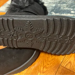 Women's Black Fur-Lined Boots Cozy with Cute Buttons thumbnail 7