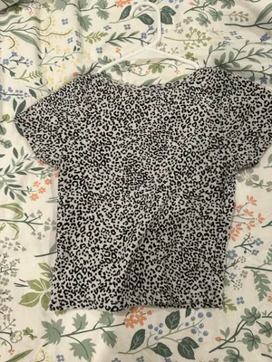 Brandy Melville short sleeve T shirt thumbnail 3