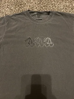 T-Shirt thumbnail 2