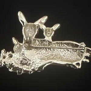 Vintage Danecraft Deer Fawn Doe Brooch 1980s Brushed Gold Tone Pin Signed thumbnail 4
