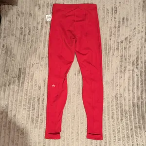 Alo Yoga High-Waist Airbrush Leggings Cherry Red Split Hem Size Medium thumbnail 7