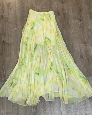 Alice‎ + Olivia Size 2 Shannon Pleated Citrus Yellow Print Overlay Maxi Skirt thumbnail 1
