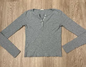 brandy melville shirt  thumbnail 1