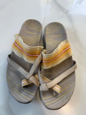 Merrell Women's Tan and Yellow Striped Slip-On Sandals thumbnail 2