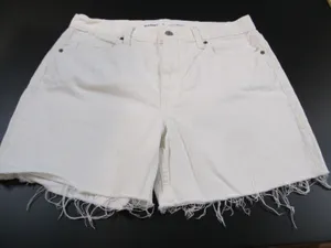 Old Navy Women’s High‑Rise Slouchy Straight White Denim Cut‑Off Shorts Size 8 thumbnail 1