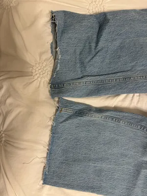 Abercrombie High-Rise Mom Jeans Curve Love thumbnail 3