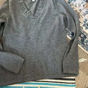 Charter‎ Club gray cashmere sweater size M thumbnail 2