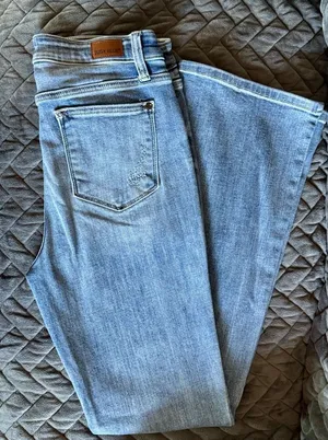 Judy Blue Light Wash Bootcut Jeans thumbnail 1