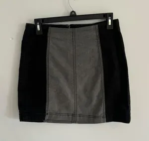 Free People‎ Mini Skirt Colorblock Denim Black Gray Casual Size 10 thumbnail 1