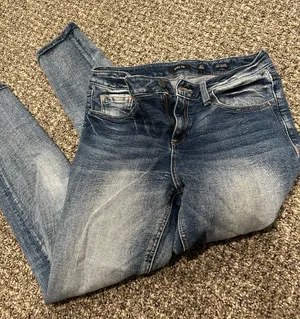 Miss Me Skinny Jeans thumbnail 1