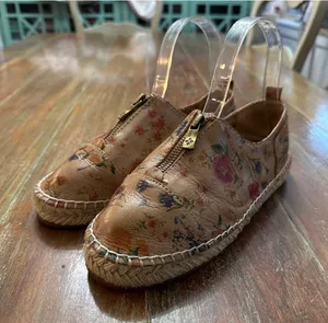 Patricia Nash Neria Floral Leather Front Zip Espadrille Sneakers Tan Multi Sz 6 thumbnail 1
