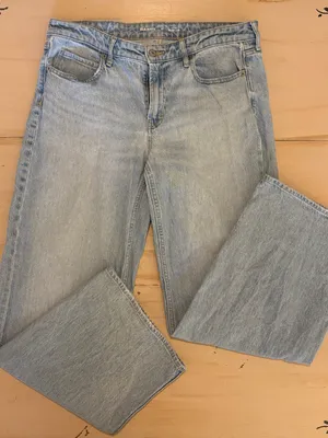 Old Navy Light Blue Relaxed Fit Men’s Jeans thumbnail 1