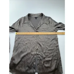 Ann Taylor Women's Gray Satin Essential Shirt Button Down‎ M thumbnail 3