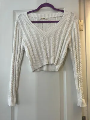 Boutique Cropped Light Cable Knit Sweater thumbnail 1