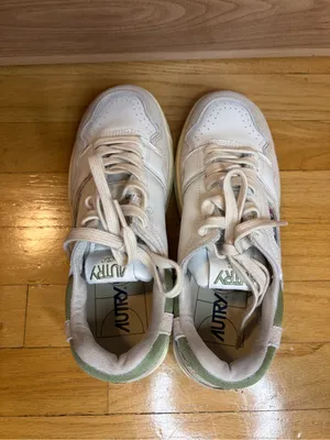 Autry CLC Low Women's Sneakers - Size 9 thumbnail 6