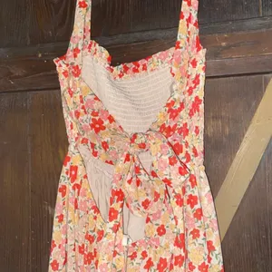 Boutique cross strap dress tie back floral maxi dress length thumbnail 7