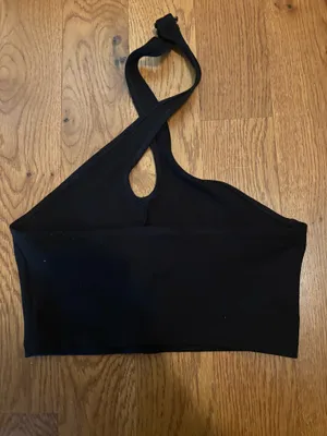 Aritzia Twist Top thumbnail 3