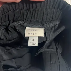 A New Day black pants size small 26” inseam thumbnail 3