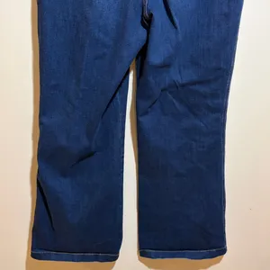 SPANX Pull-On Flare Jeans in Midnight Shade Medium Wash Size 3X Stretchy Denim thumbnail 11