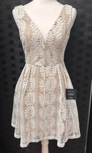 NWT Lulus All‎ of My Heart White Lace Skater Dress Small Bride Cocktail Grad thumbnail 1
