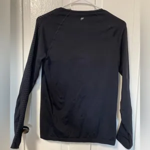 Fabletics Women’s Sync Black Seamless long sleeve top thumbnail 2