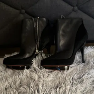 Badgley Mischka Leather and Ponyhair boots thumbnail 3