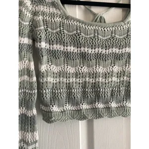 Aqua‎ Blues Pointelle Knit Striped Crop Sweater Womens Size M Sage Green Cotton thumbnail 4