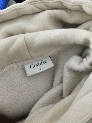 Comfrt Hoodie  thumbnail 3