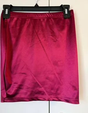 Red satin skirt Size XS thumbnail 1