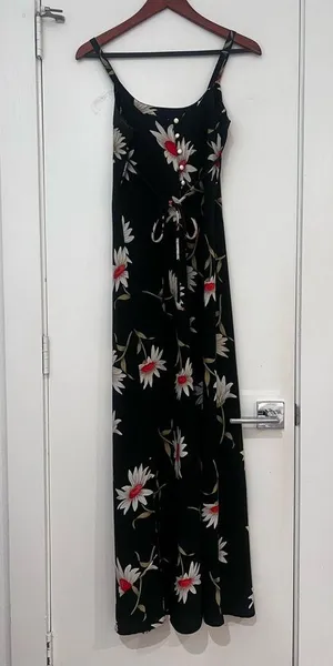 Sans Souci Midi Floral Print Black Dress thumbnail 2