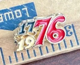 Vintage Brooch thumbnail 1