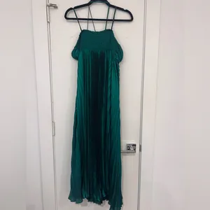 NEW Anthropologie Reiss Roya Women's Halter Neck Pleat Midi Dress Emerald Green thumbnail 7