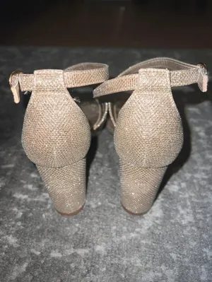 Dream Pairs Strappy Chunky Heels thumbnail 4
