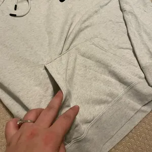 hoodie thumbnail 4
