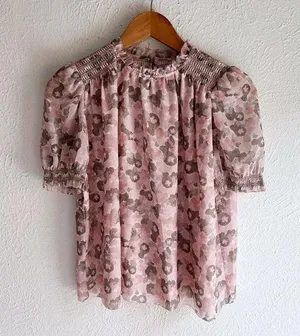 Aritzia Wilfred Wuthering Puff Sleeve Chiffon Blouse Pink/Bitter Sage 2XS NWT thumbnail 1