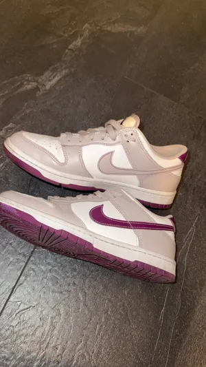 Nike Dunk Low thumbnail 2