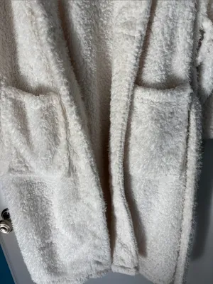 Pottery Barn Teen Ivory Sherpa Bath Robe with Hood Size M/L thumbnail 4