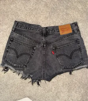Levi jean shorts Black Size 26 thumbnail 3