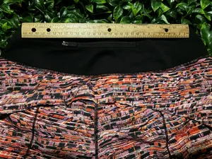 Lululemon Speed Up Shorts Size 4 Long 4" thumbnail 7